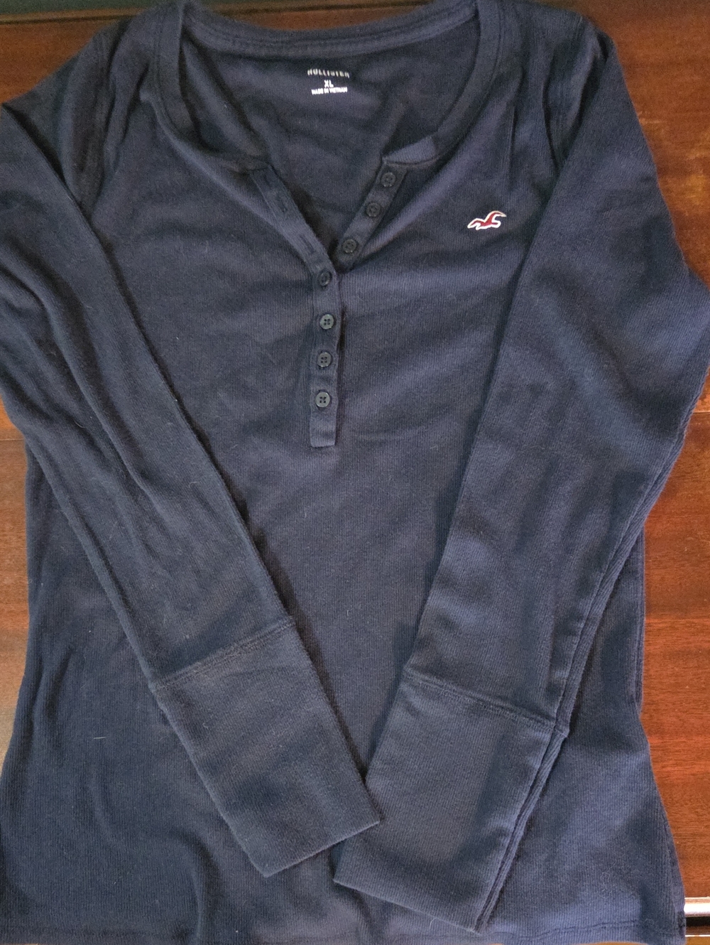 Hollister Navy Long-Sleeve Henley Top Nwot Size XL